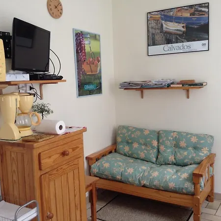 Villa Au Bon Gite - Studio à Arromanches-les-Bains Extérieur photo